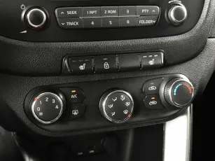 Kia  9