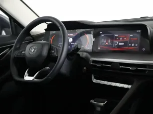 Changan  8