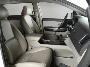 Kia  6