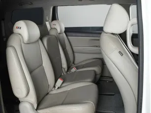 Kia  9