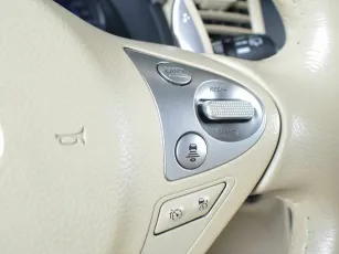 Infiniti  13