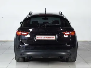 Infiniti  5