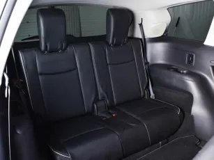 Infiniti  15