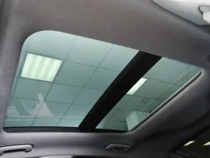 Hyundai  12