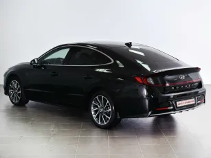 Hyundai  3