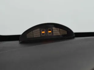 Hyundai  12