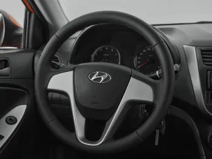 Hyundai  10
