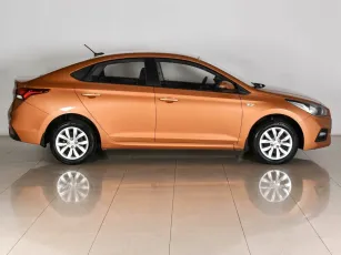 Hyundai  4