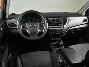Hyundai  6