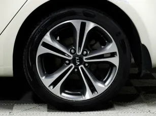 Kia  7