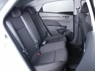 Hyundai  12