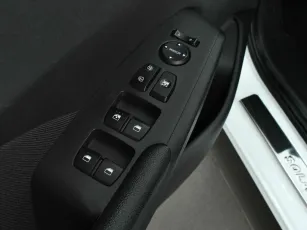 Hyundai  8