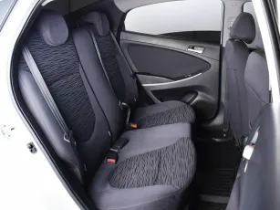 Hyundai  12