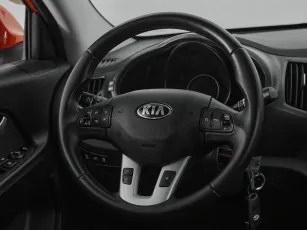 Kia  10