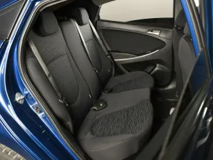 Hyundai  12