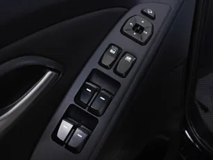 Hyundai  10