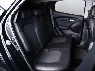 Hyundai  12