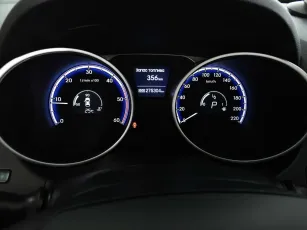 Hyundai  9