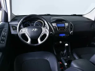 Hyundai  6