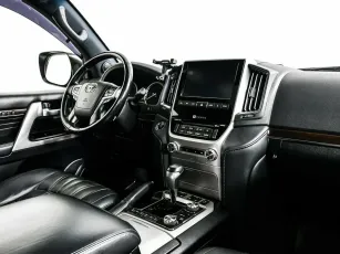 Toyota  6