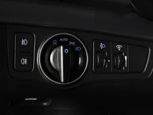 Hyundai  11