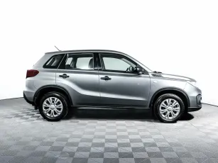 Suzuki  4