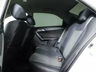 Kia  18
