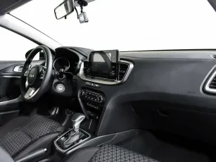 Kia  9