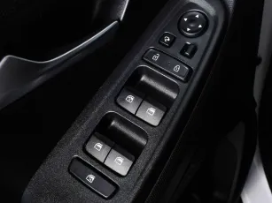 Hyundai  10