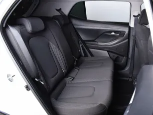 Hyundai  12