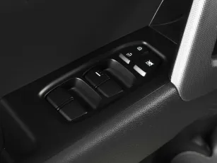 Hyundai  11