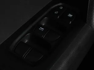 Hyundai  12