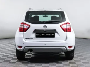Nissan  4