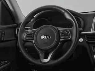Kia  10