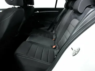Volkswagen  10