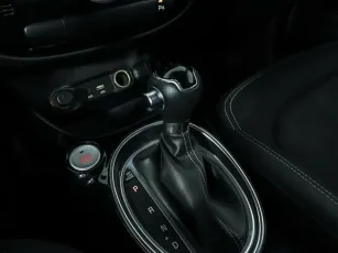 Kia  12