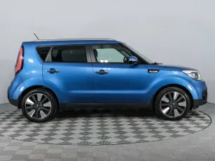Kia  4
