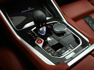 BMW  8