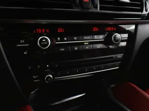 BMW  12