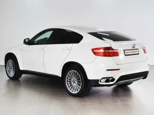BMW  3