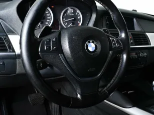 BMW  9