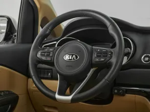 Kia  10