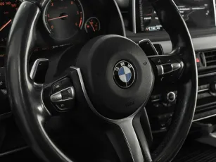 BMW  12