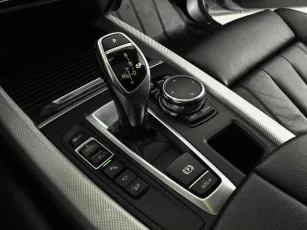 BMW  8