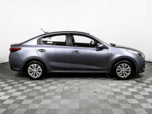 Kia  4