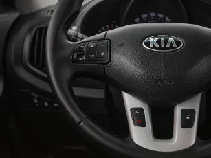Kia  12
