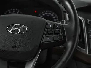 Hyundai  12