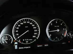 BMW  12