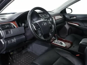 Toyota  10