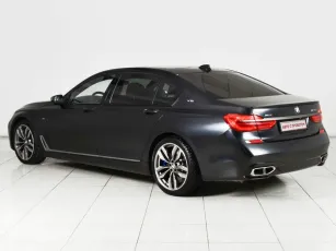 BMW  3